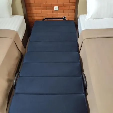 Omah Watu Homestay Yogyakarta Exterior photo